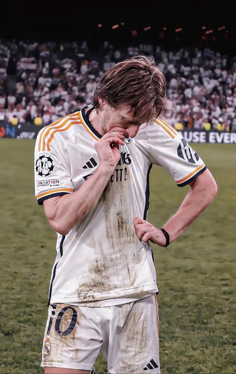 [足球之夜]上海德比中的2分30秒